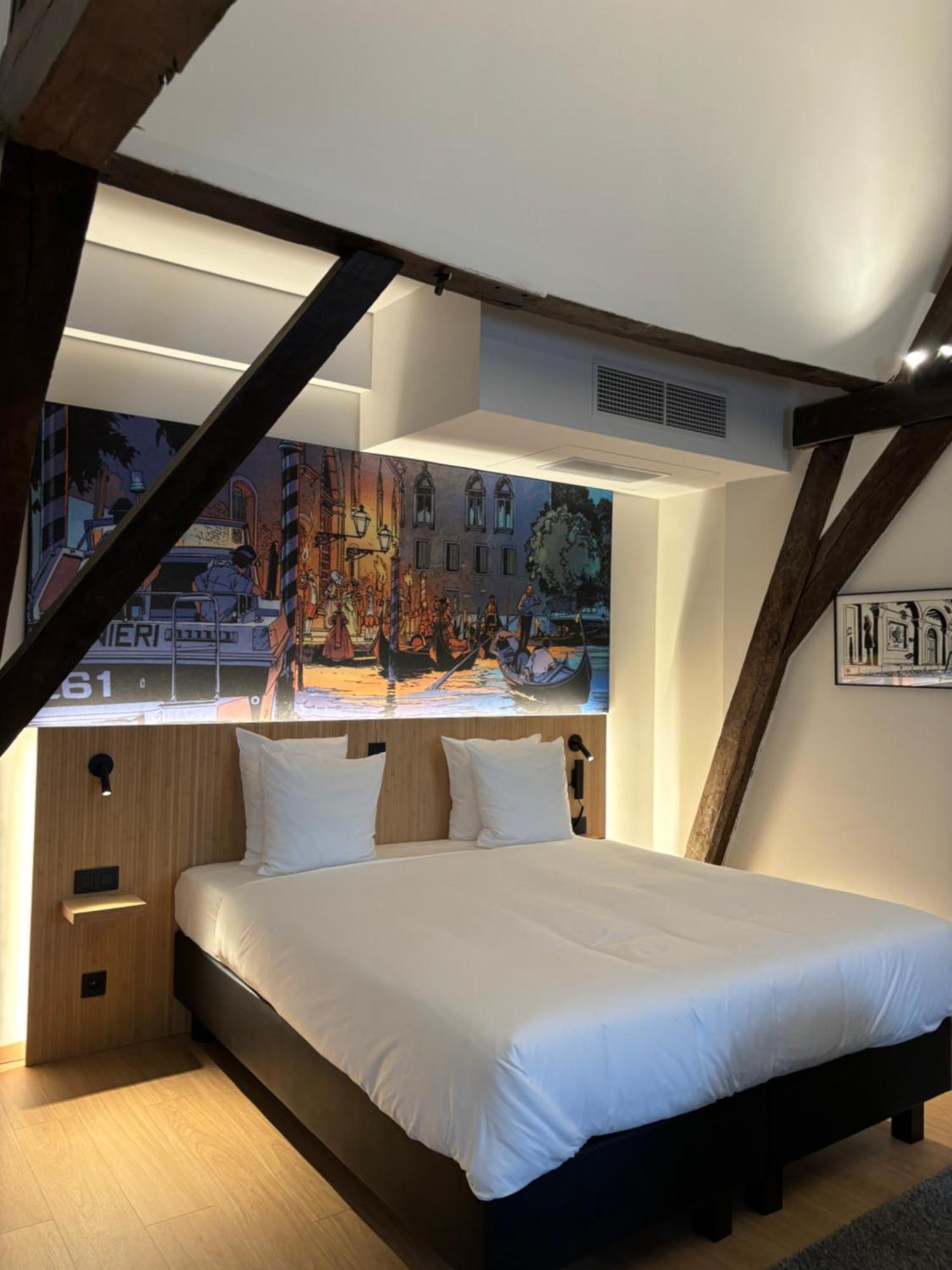 Comic Art Hotel Gent Exteriör bild